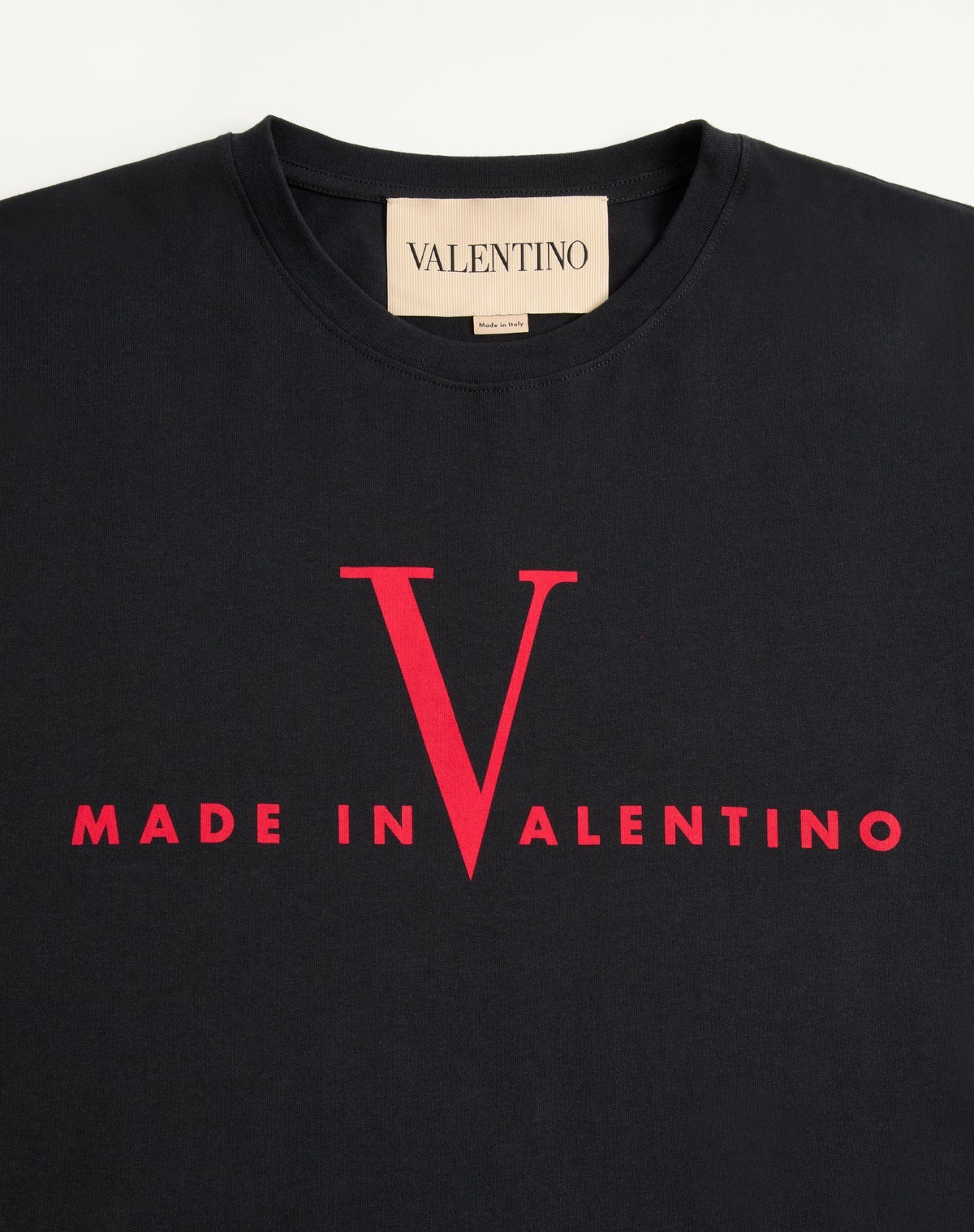 Valentino Crew Neck Short Sleeve T-shirt Design In Black