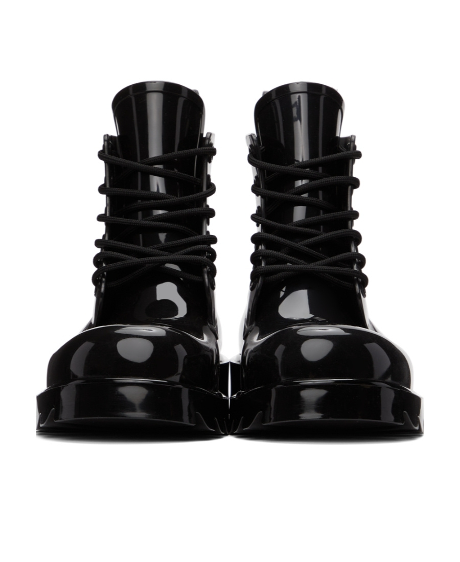 Bottega Veneta Round Toe Lace-up Combat Boots In Black