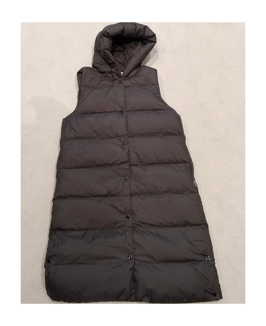 Woolrich Sleeveles Solid Color Ellis Quilted Jacket In Black