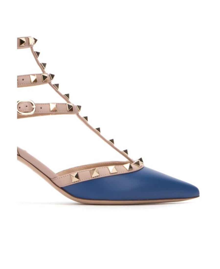 Valentino Pointed Riveted High Heels In Nude