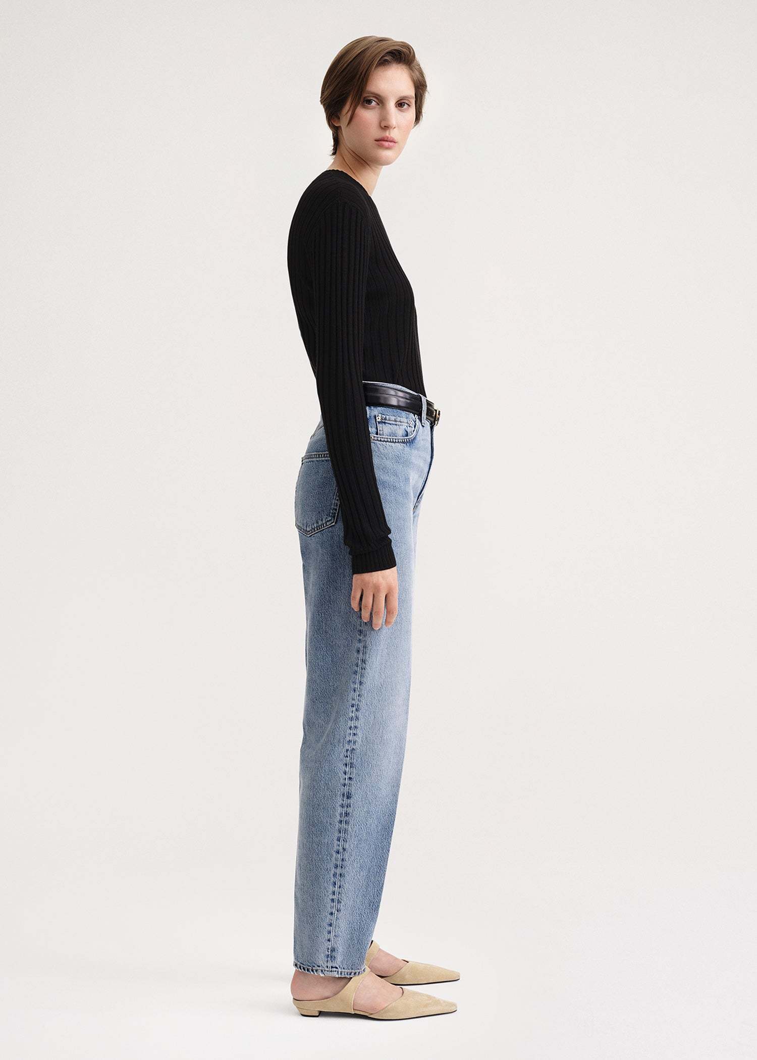 Totême Organic Cotton Tapered Jeans In Blue