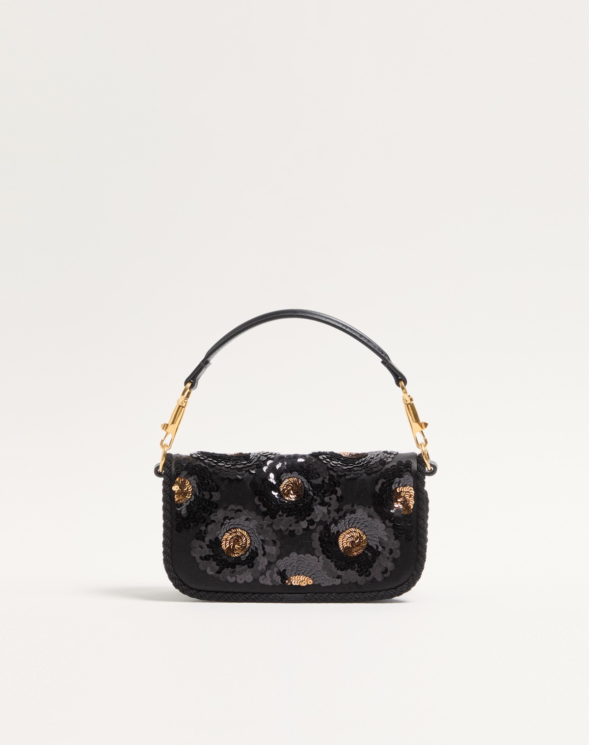 Valentino Flap Shoulder Bag In Black