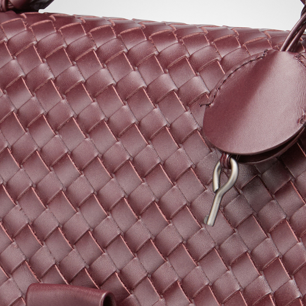 Bottega Veneta Weave A Detail Handbag In Red