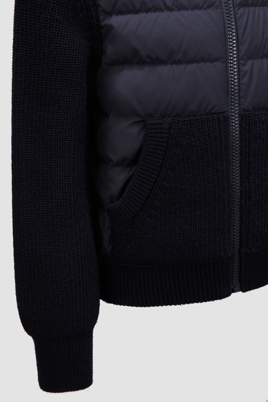Moncler Logo Patch Quilted Jacket In Blue