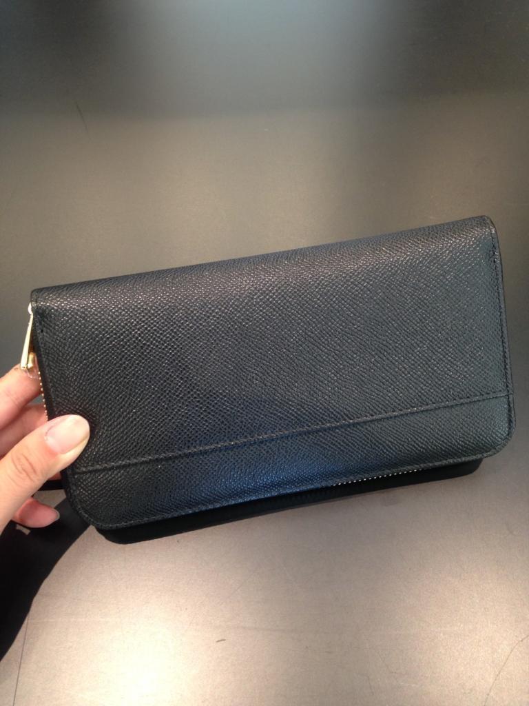 Dolce & Gabbana Zip-around Grained Leather Wallet In Black
