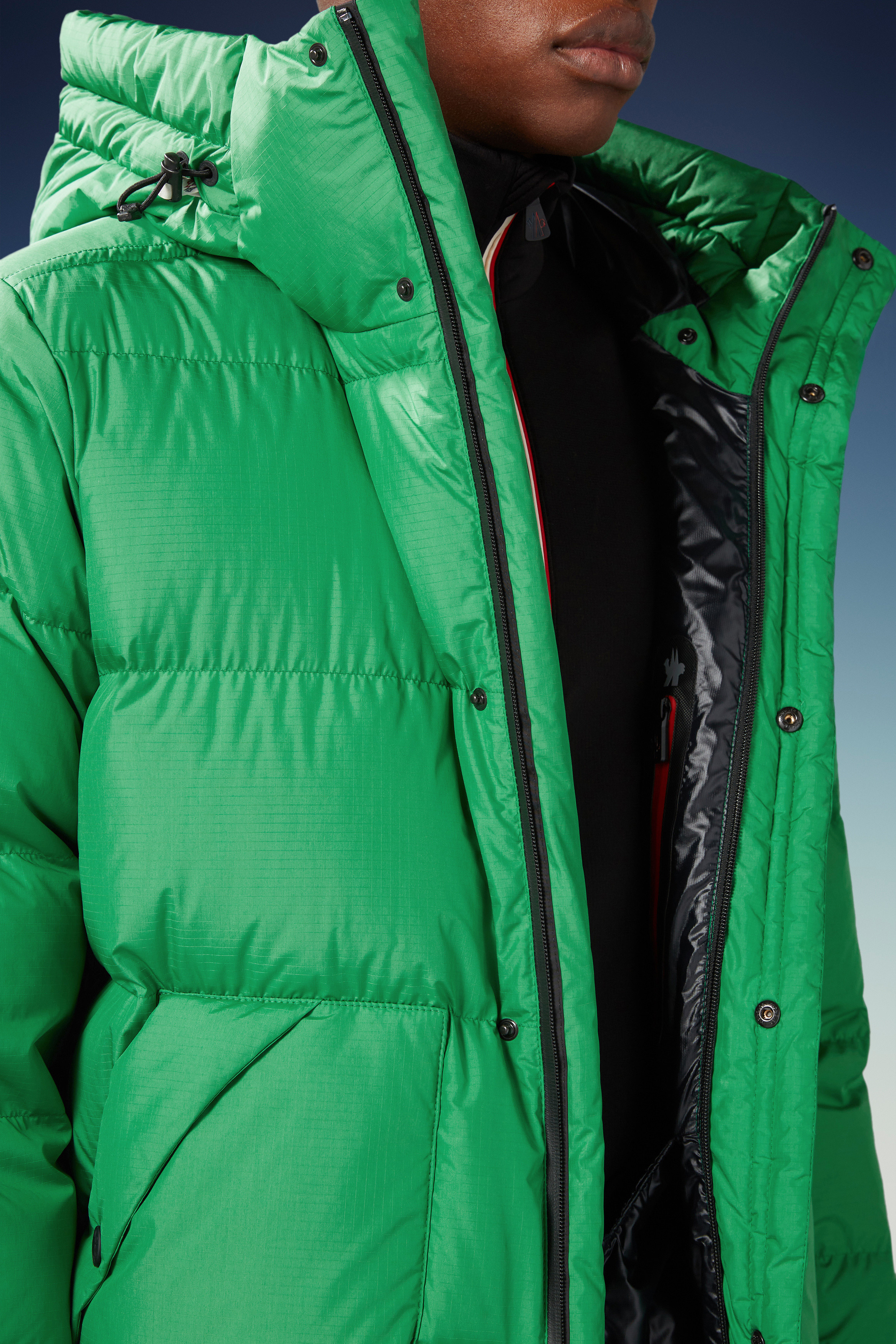 Moncler Logo-patch Ripstop Down Jacket In Green