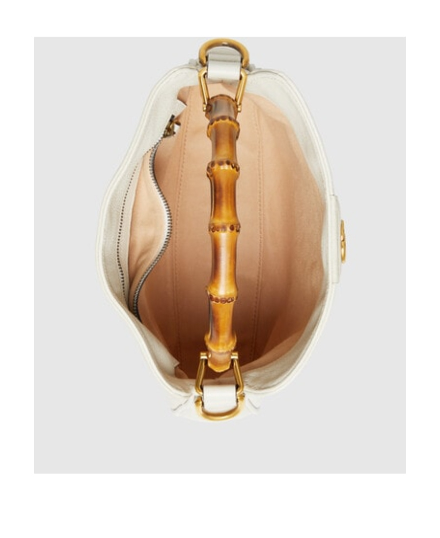 Gucci Diana Medium Shoulder Bag In White