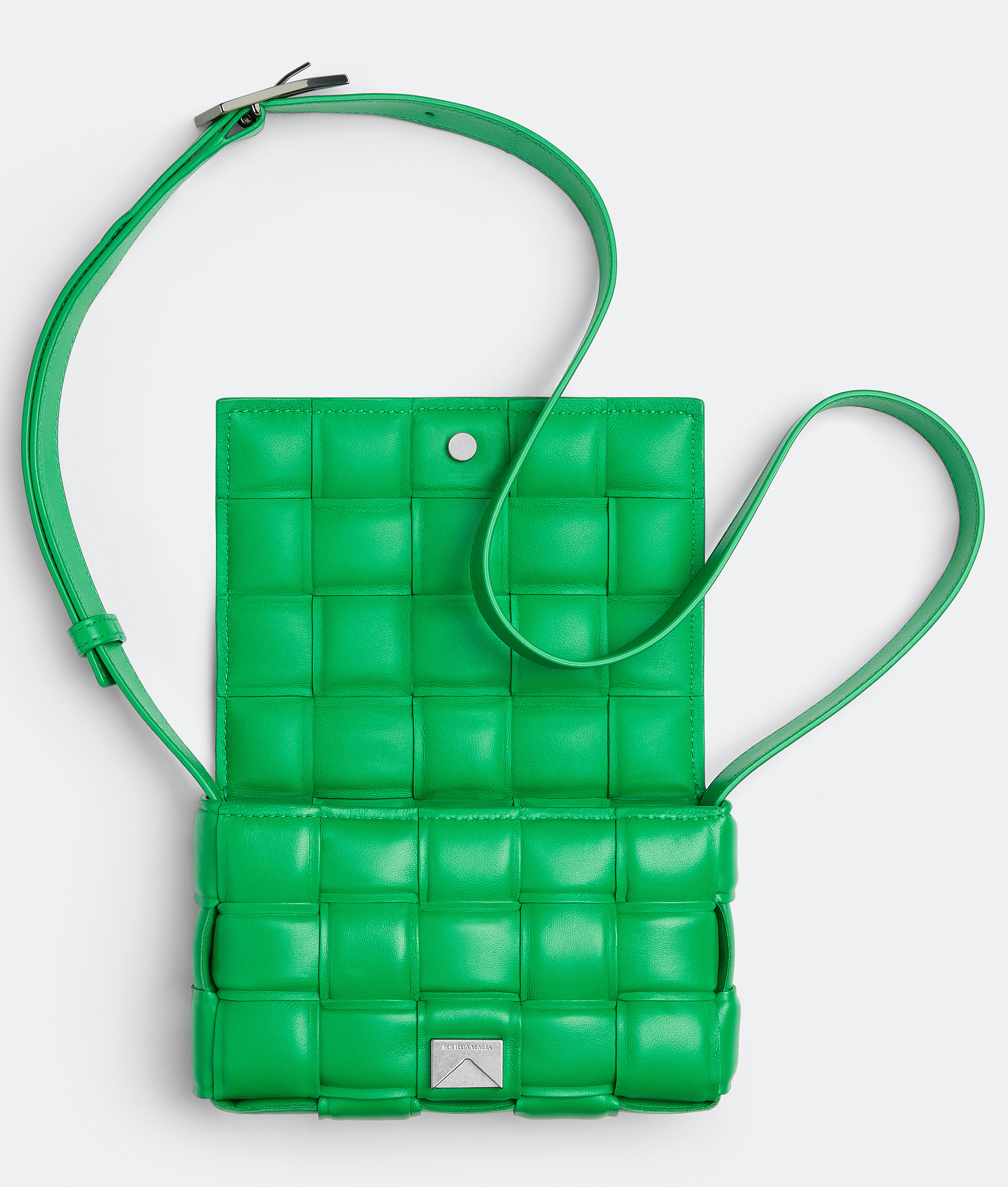 Bottega Veneta Cassette Padded Intrecciato Leather Shoulder Bag In Green