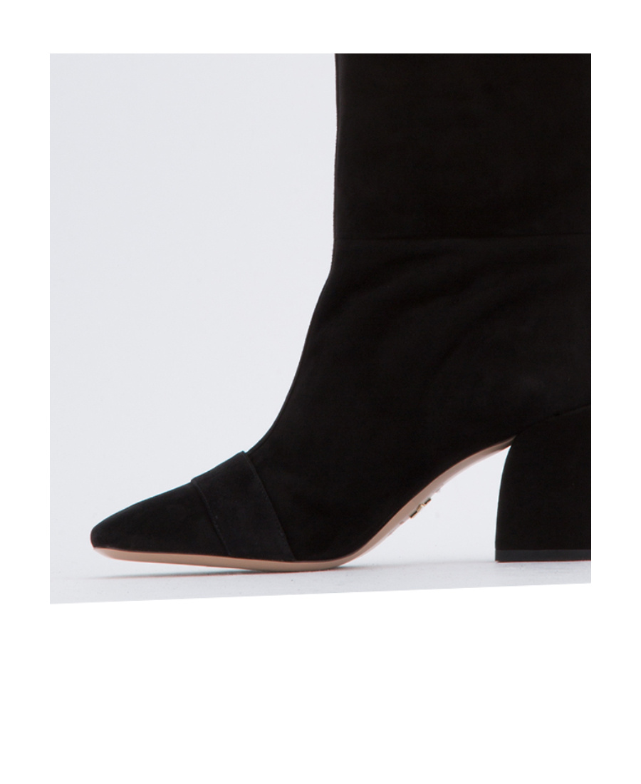 Dior Pointy Boots In Black