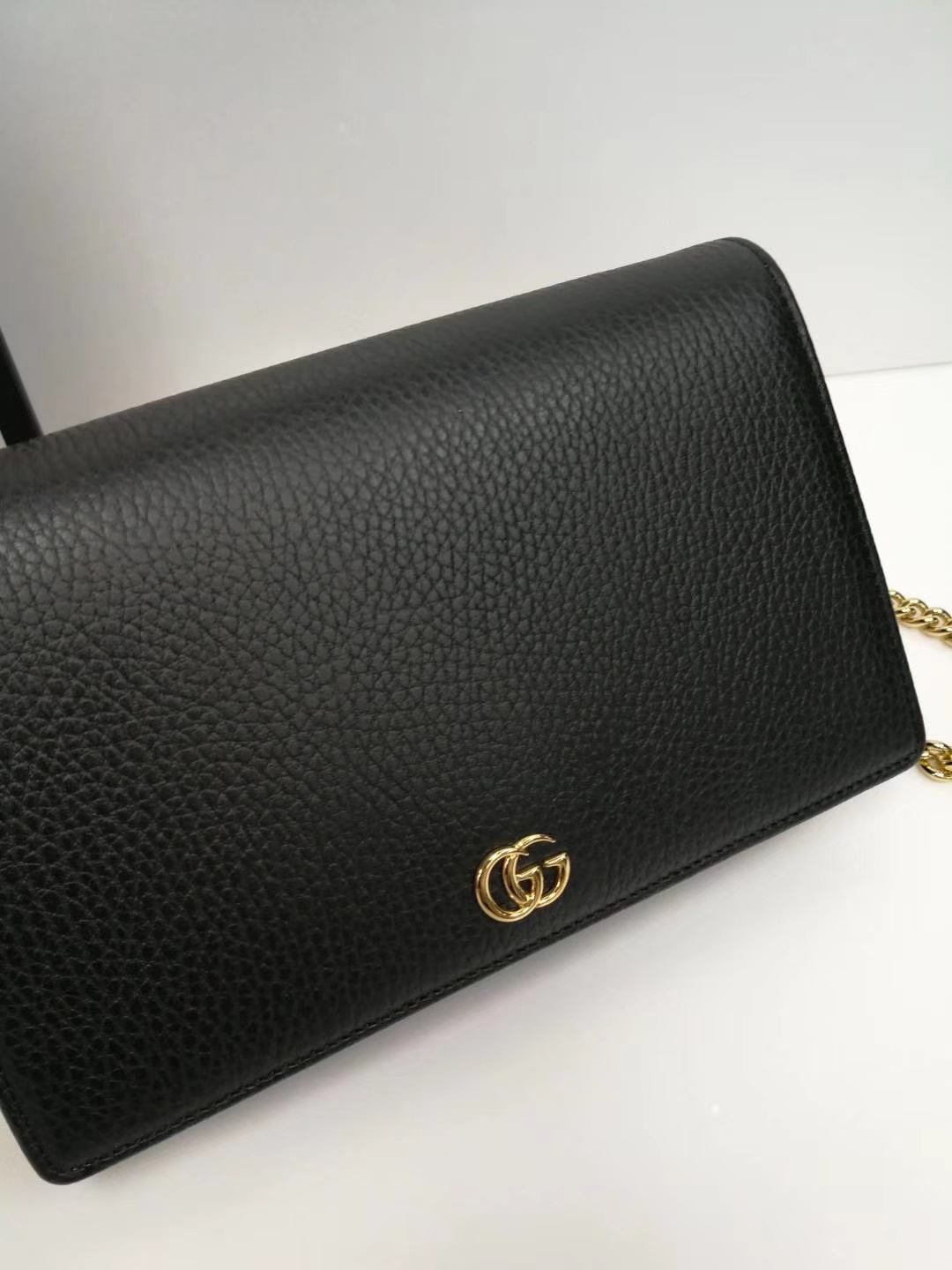 Gucci Gg Marmont Leather Mini Chain Wallet In Black