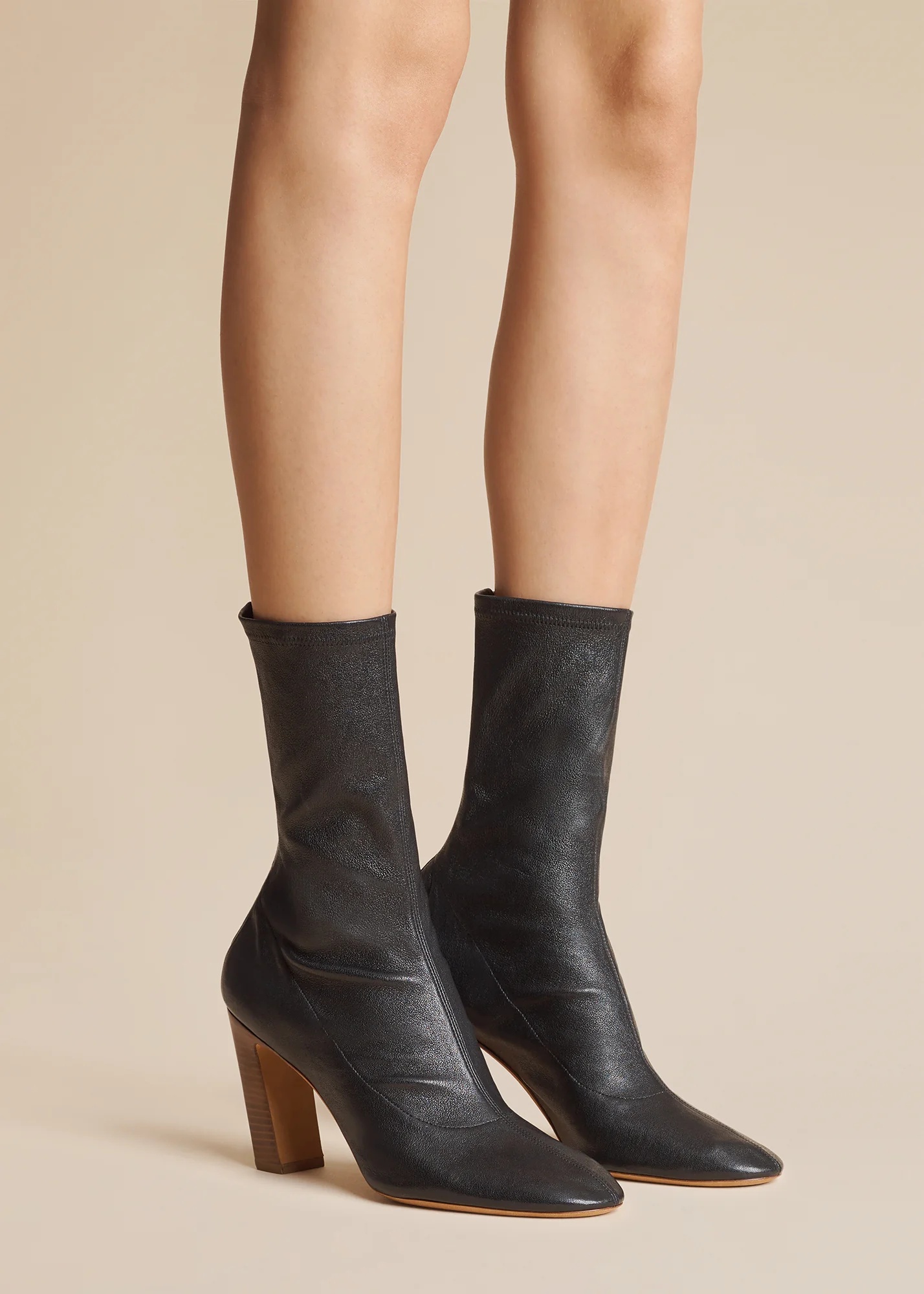 Khaite Chic Ballerina-inspired Leather Boots 85 In Black