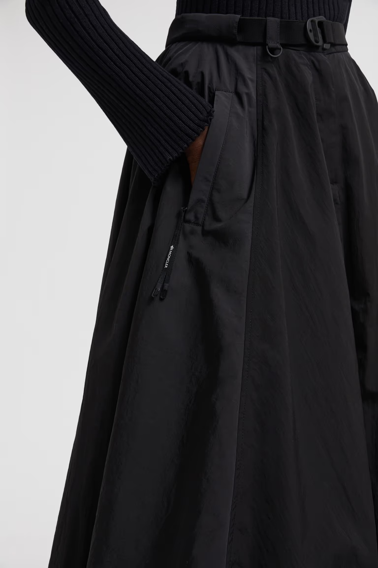 Moncler Flowing Black Maxi Skirt With Belted Waist In Black