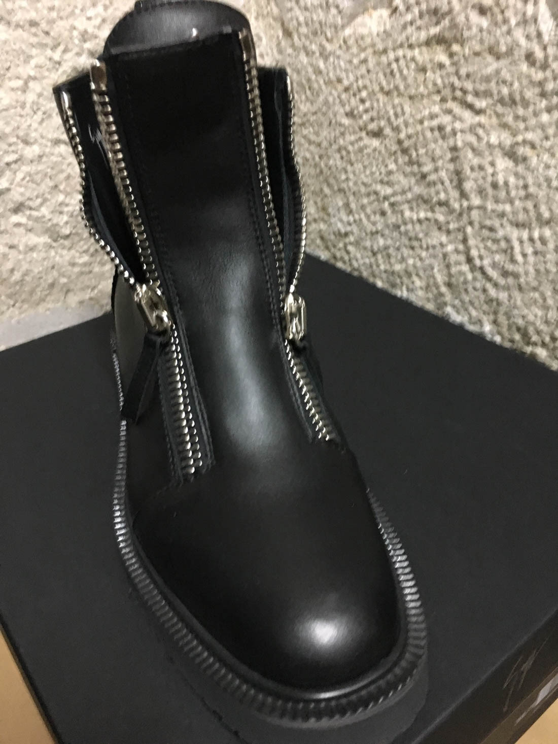 Giuseppe Zanotti Kat Glitter Panel Boots In Black