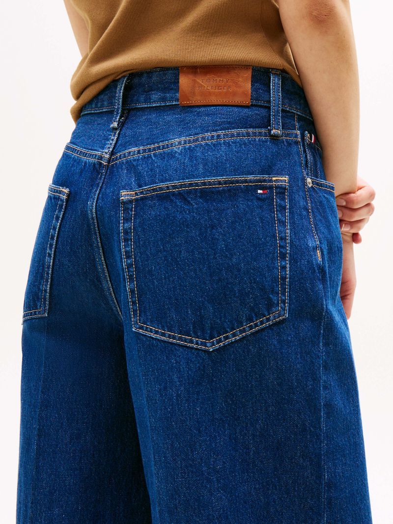 Tommy Hilfiger Logo-patch Jeans In Blue