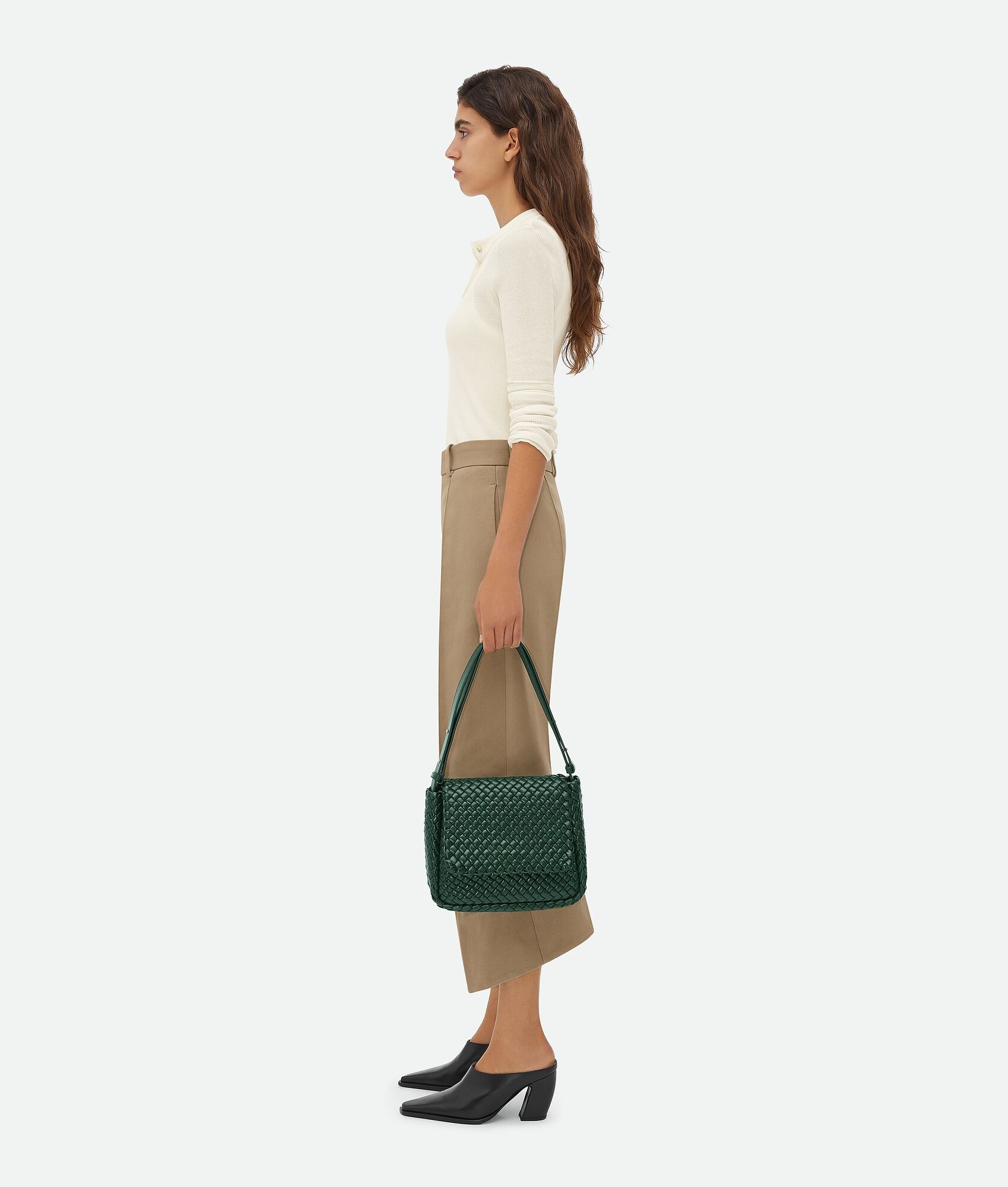 BOTTEGA VENETA COBBLE SHOULDER BAG