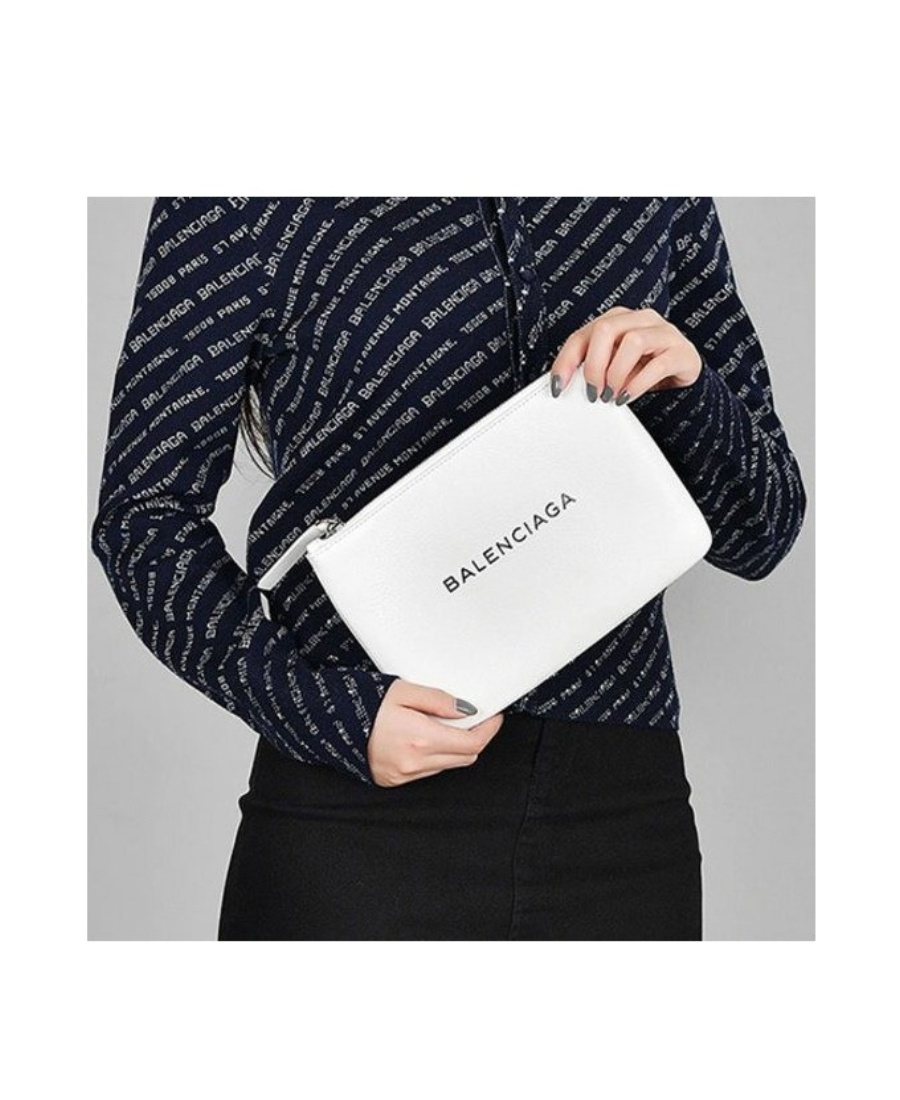 Balenciaga Everyday M Handbag In White
