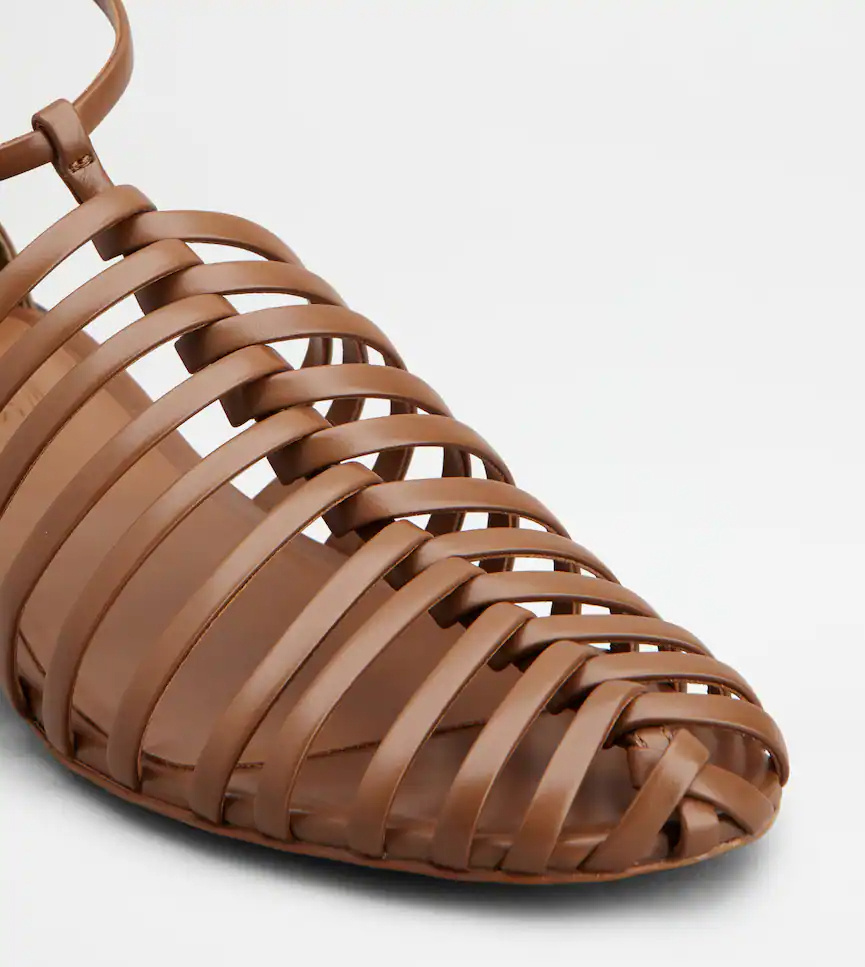 Tod's Klassische Riemchensandalen In Brown