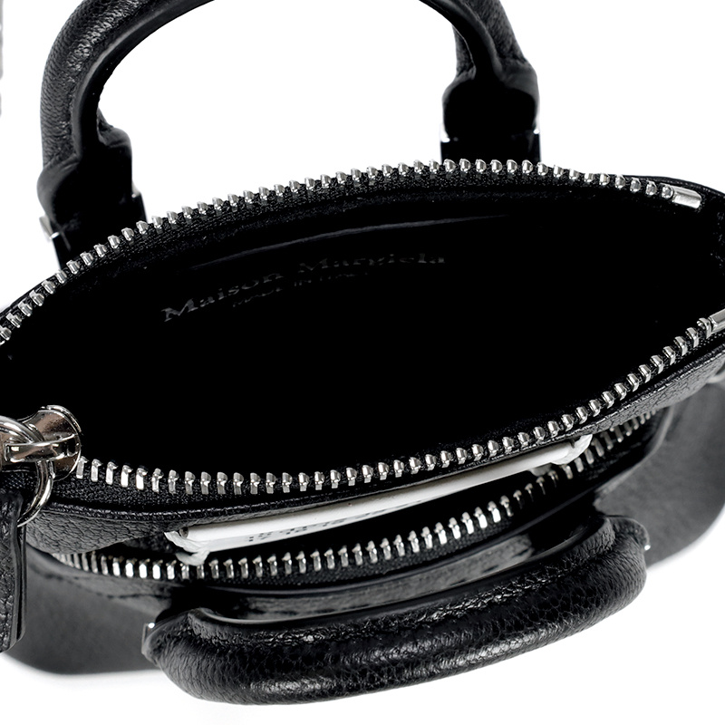 Maison Margiela 5ac Classique Baby Zipped Shoulder Bag In Black