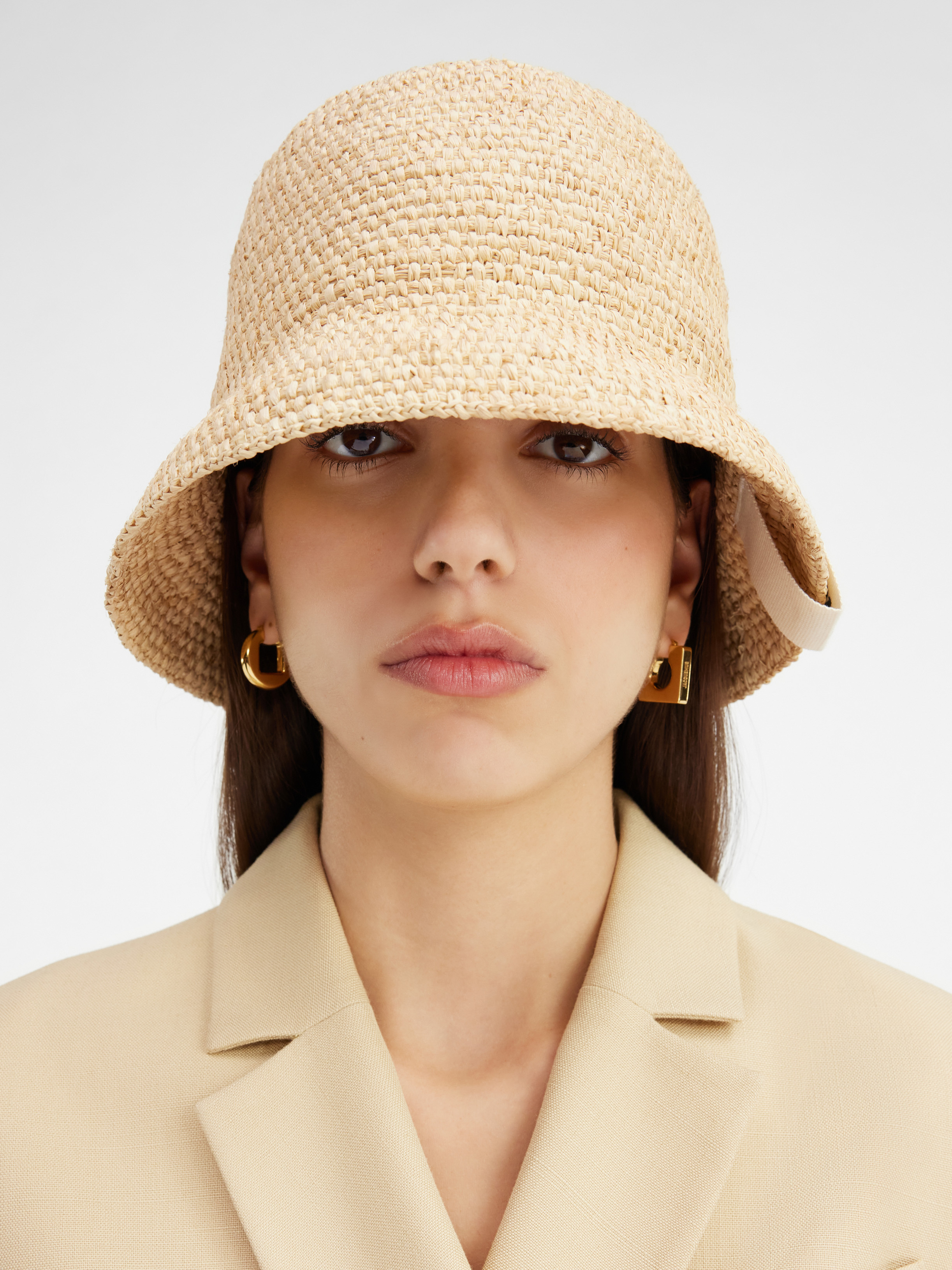 Jacquemus Le Bob Raphia Bucket Hat In Nude