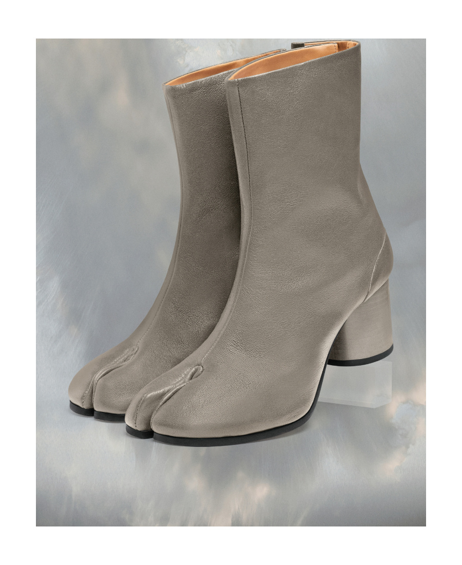 Maison Margiela Split-toed High-heeled Boots In Gray