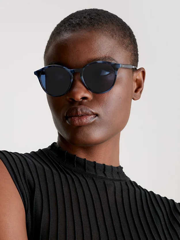 Calvin Klein Logo Sunglasses In Blue