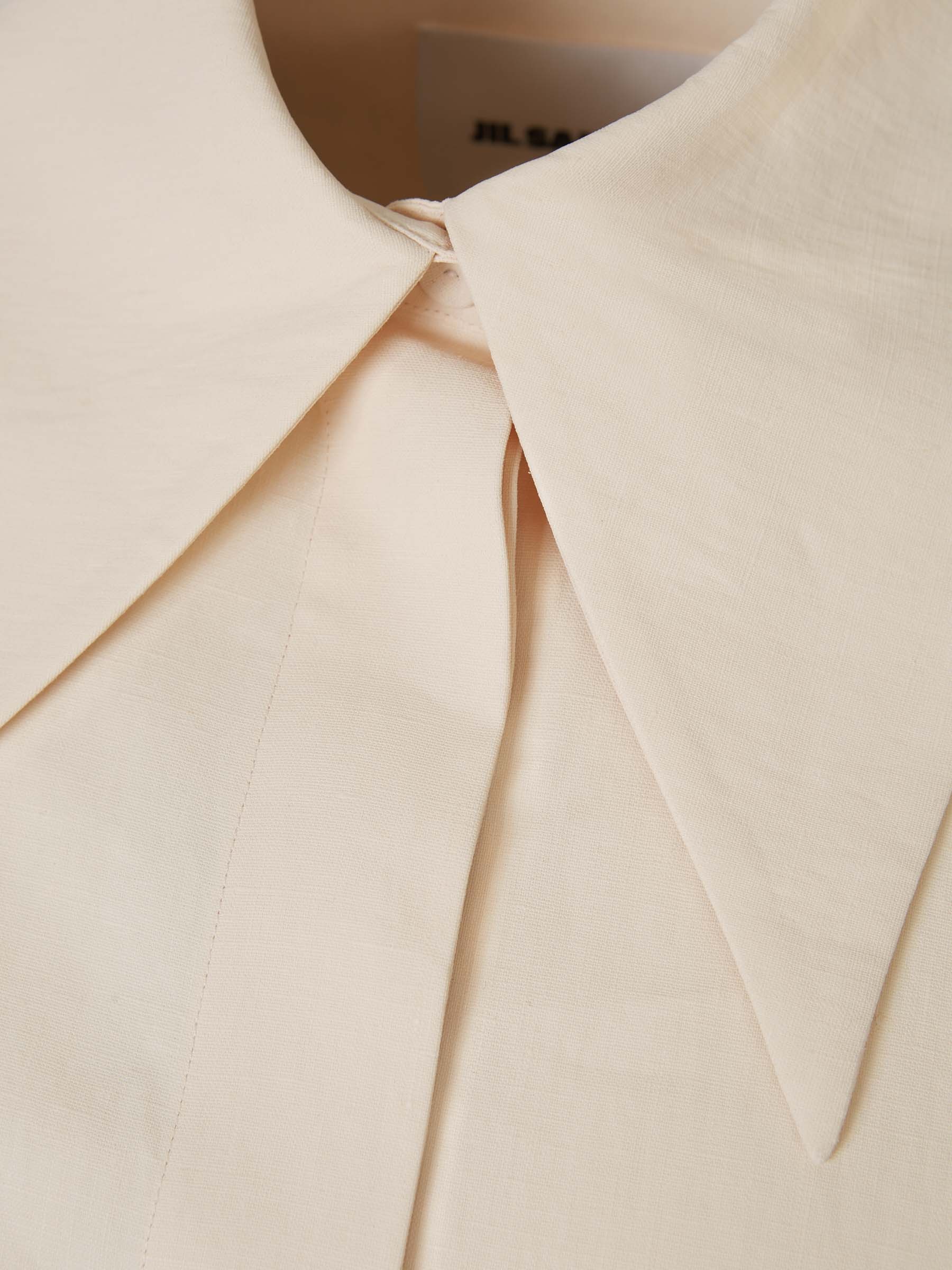 Jil Sander Pointed Collar Long-sleeved Shirt In White