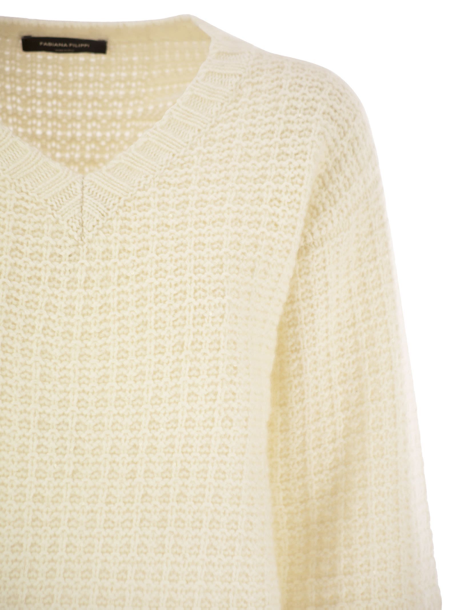 Fabiana Filippi V-neck Sweater In Platinum With Sequins In Neutral