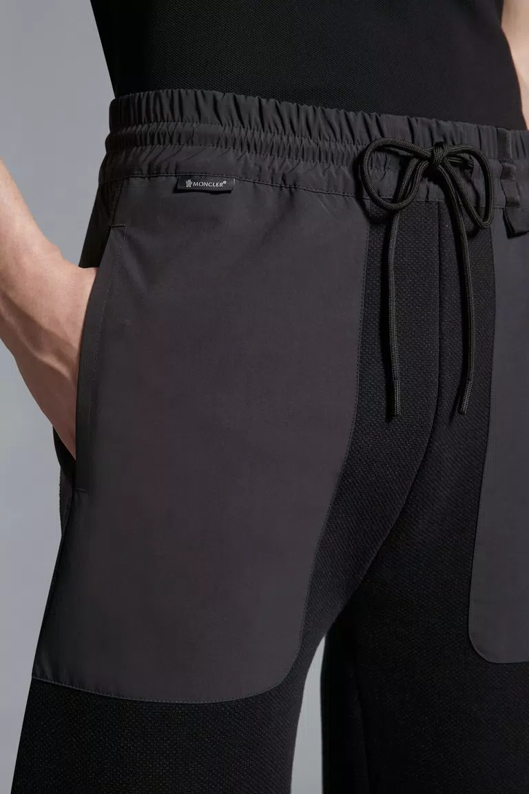 Moncler Cotton Joggers Elastic Waistband In Black