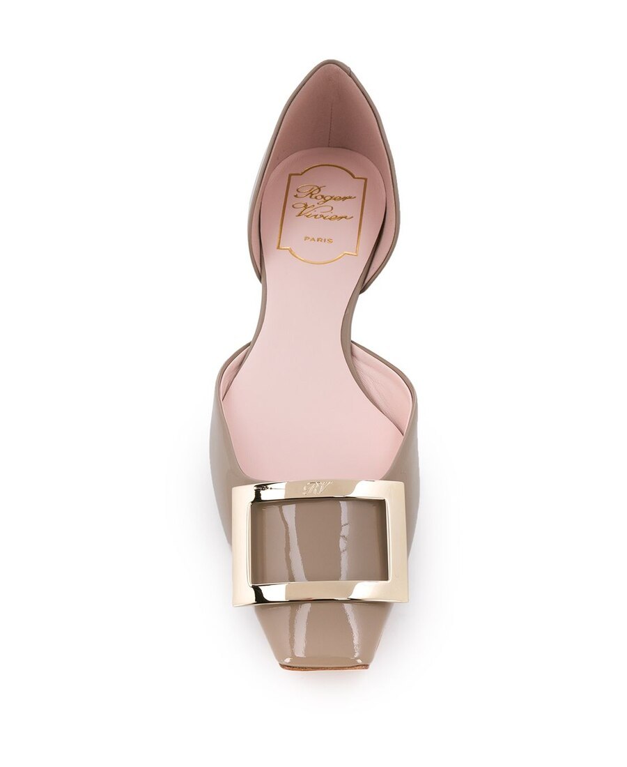 Roger Vivier Square Button Flat Soled Shoes In Nude