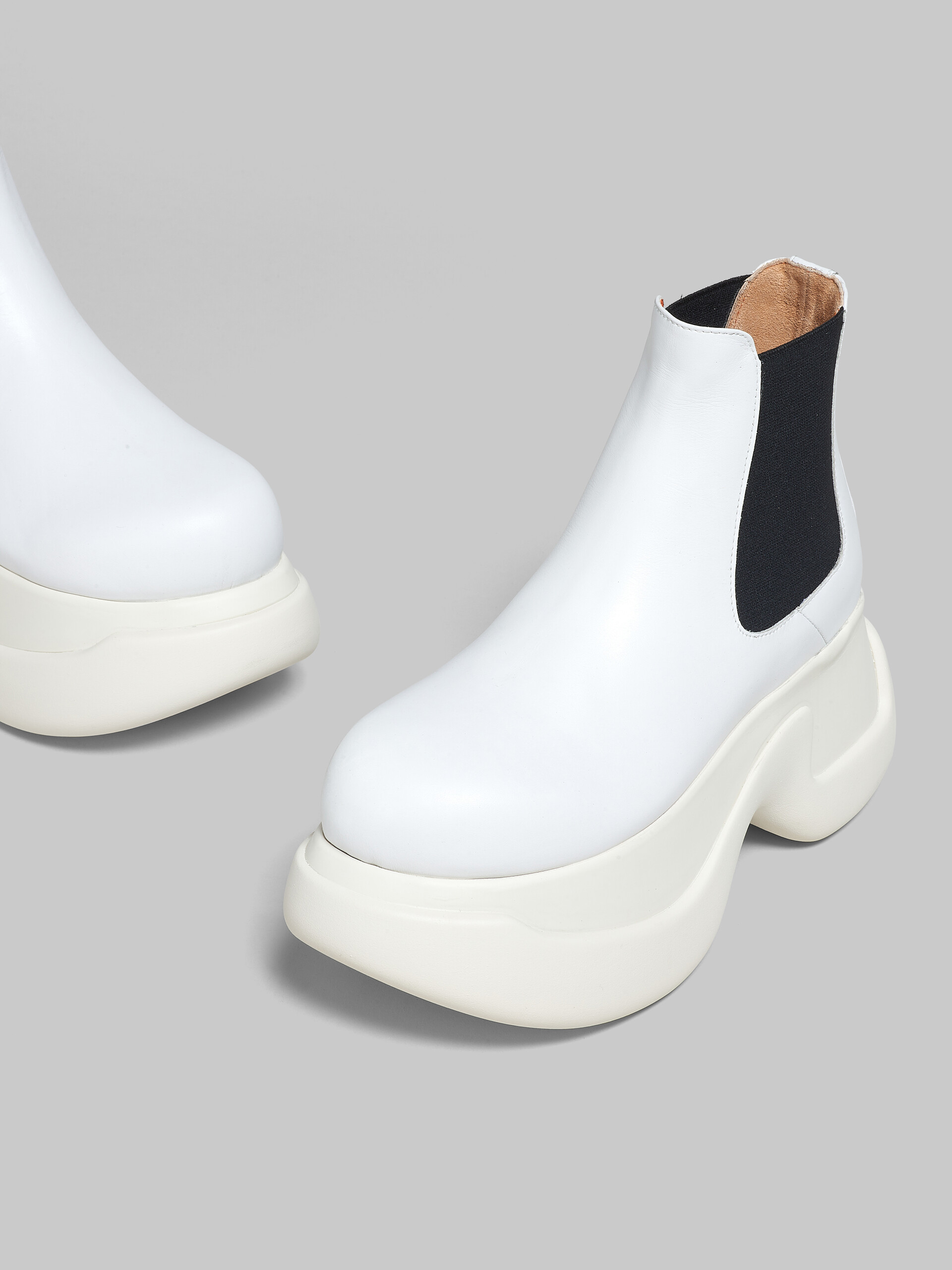 Marni Aras 23 Platform Chelsea Boots In White