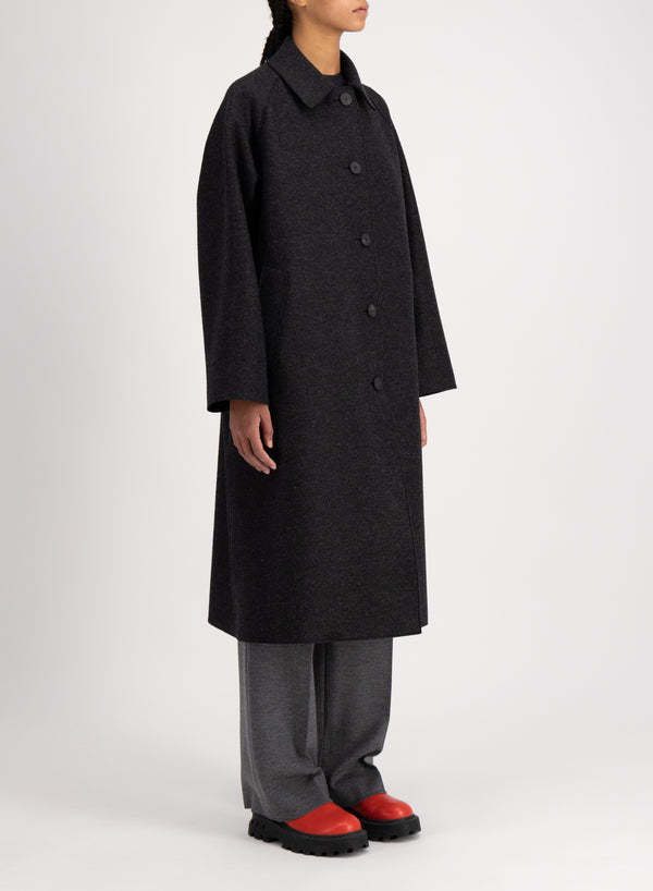 Harris Wharf London Wool Coat With Raglan Sleeves And Pockets In Black