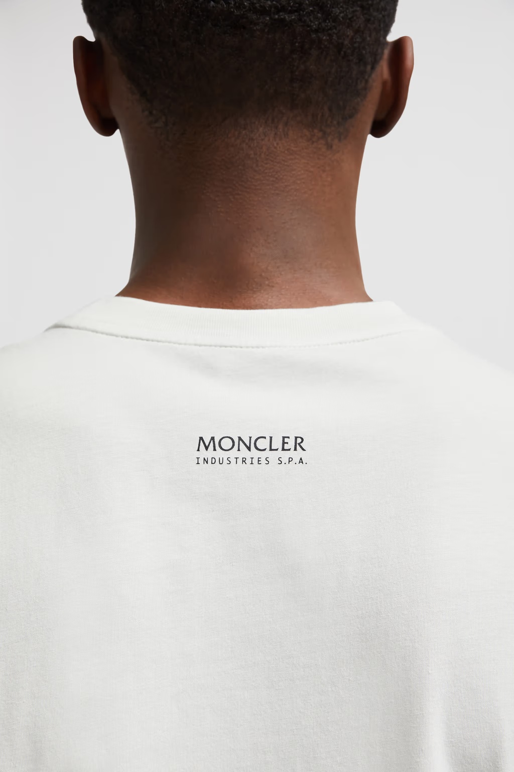 Moncler Logo-print Cotton T-shirt In Gray