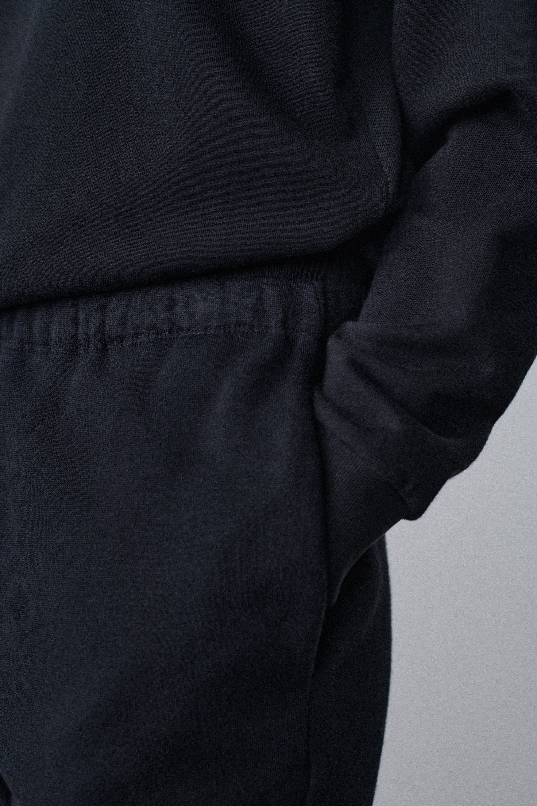 The Row Cotton Casual Pants In Black