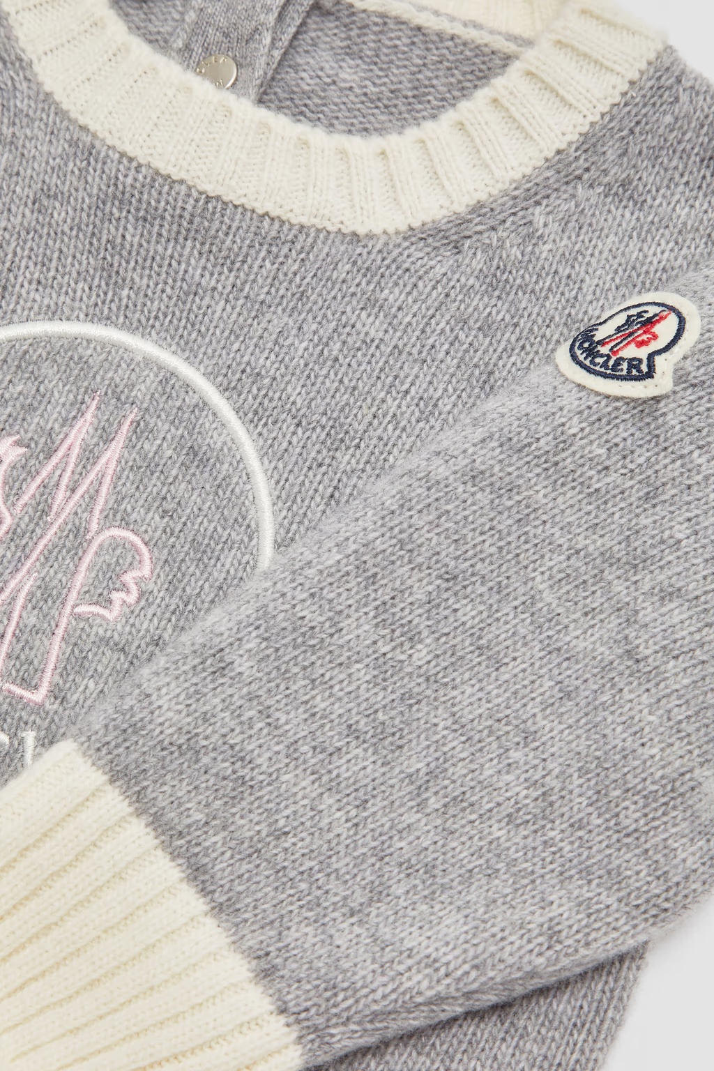 Moncler Enfant Logo-patch Crewneck Jumper In Gray