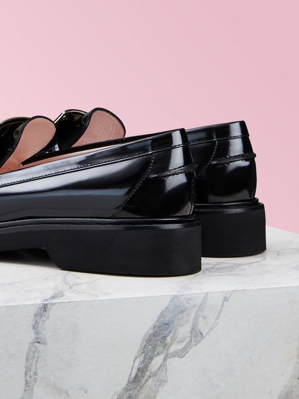 Roger Vivier Viv Rangers Met Buc 25 Loafers In Black