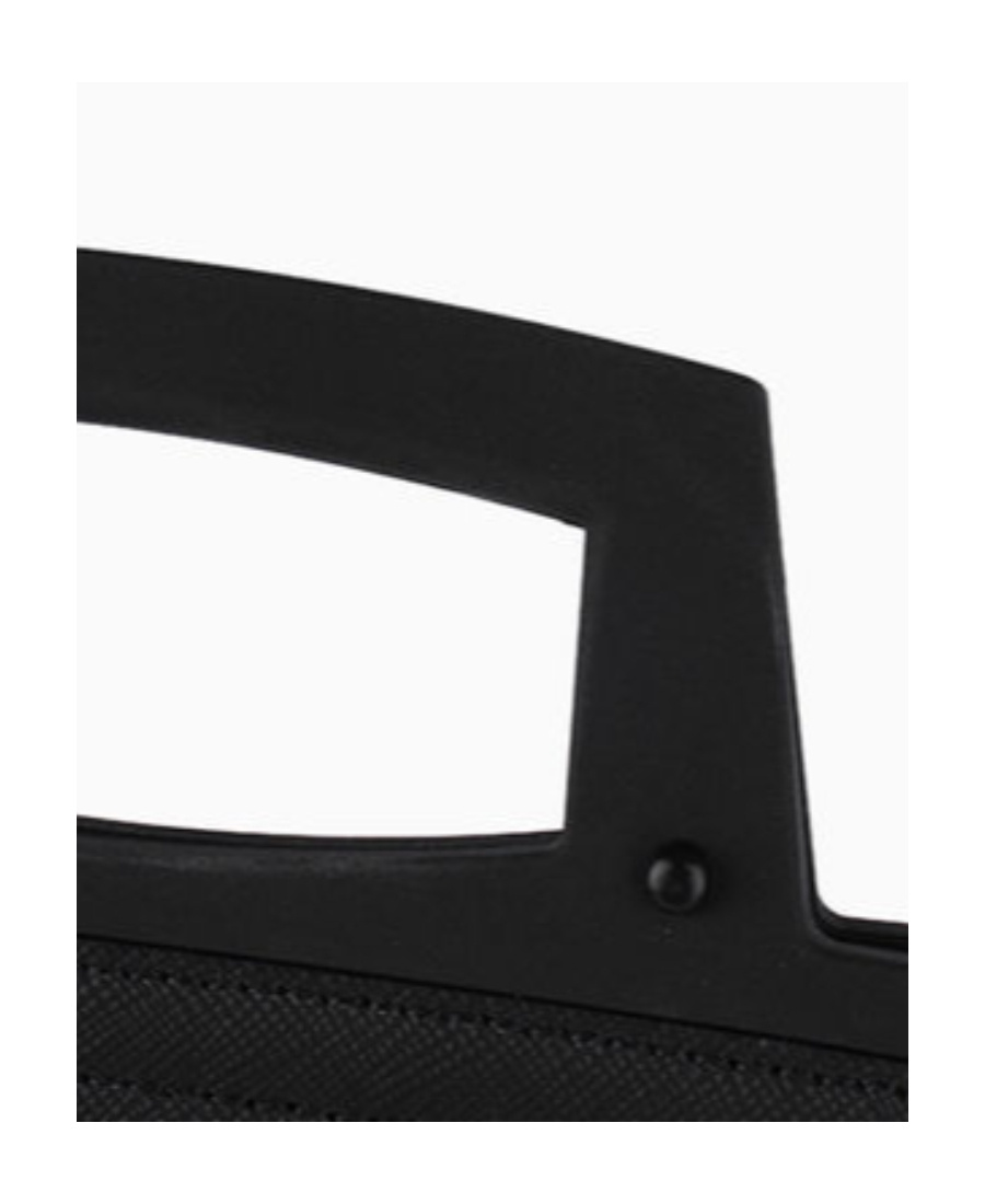 Givenchy Logo Shoulder Bag In Black