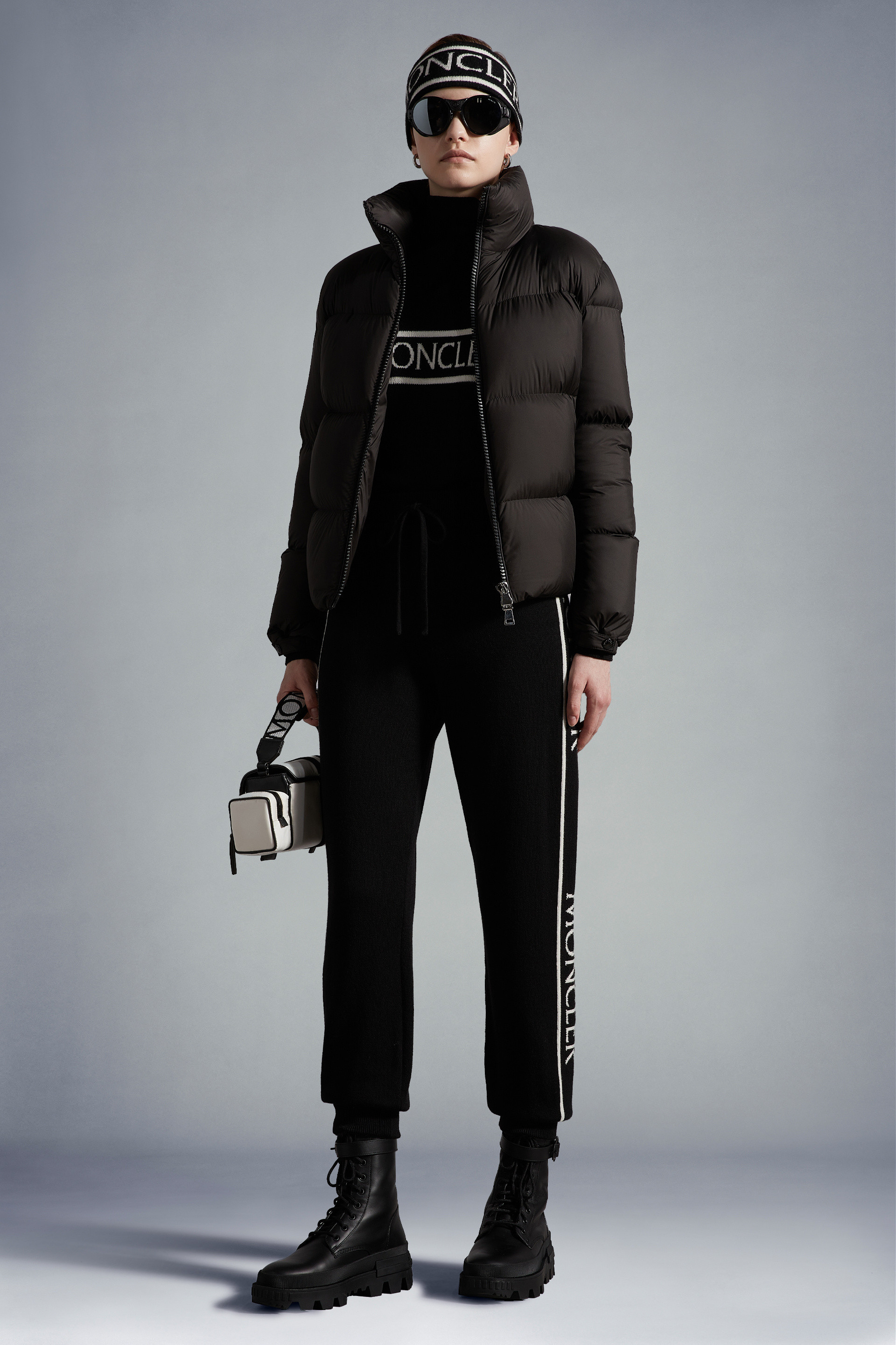 Moncler Logo Trim Wool Trackpants In Black
