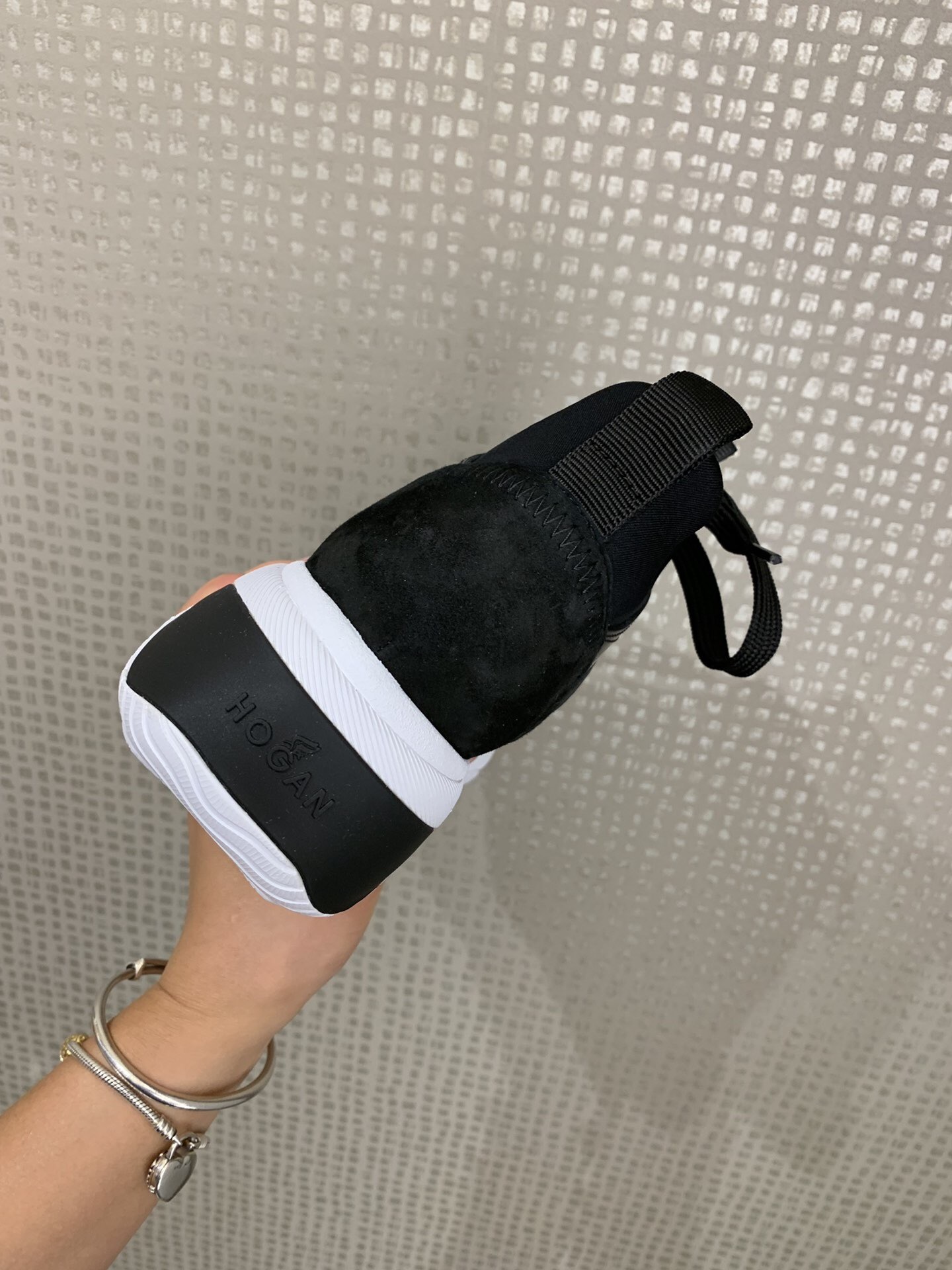 Hogan Interaction Low-top Sneakers In Black