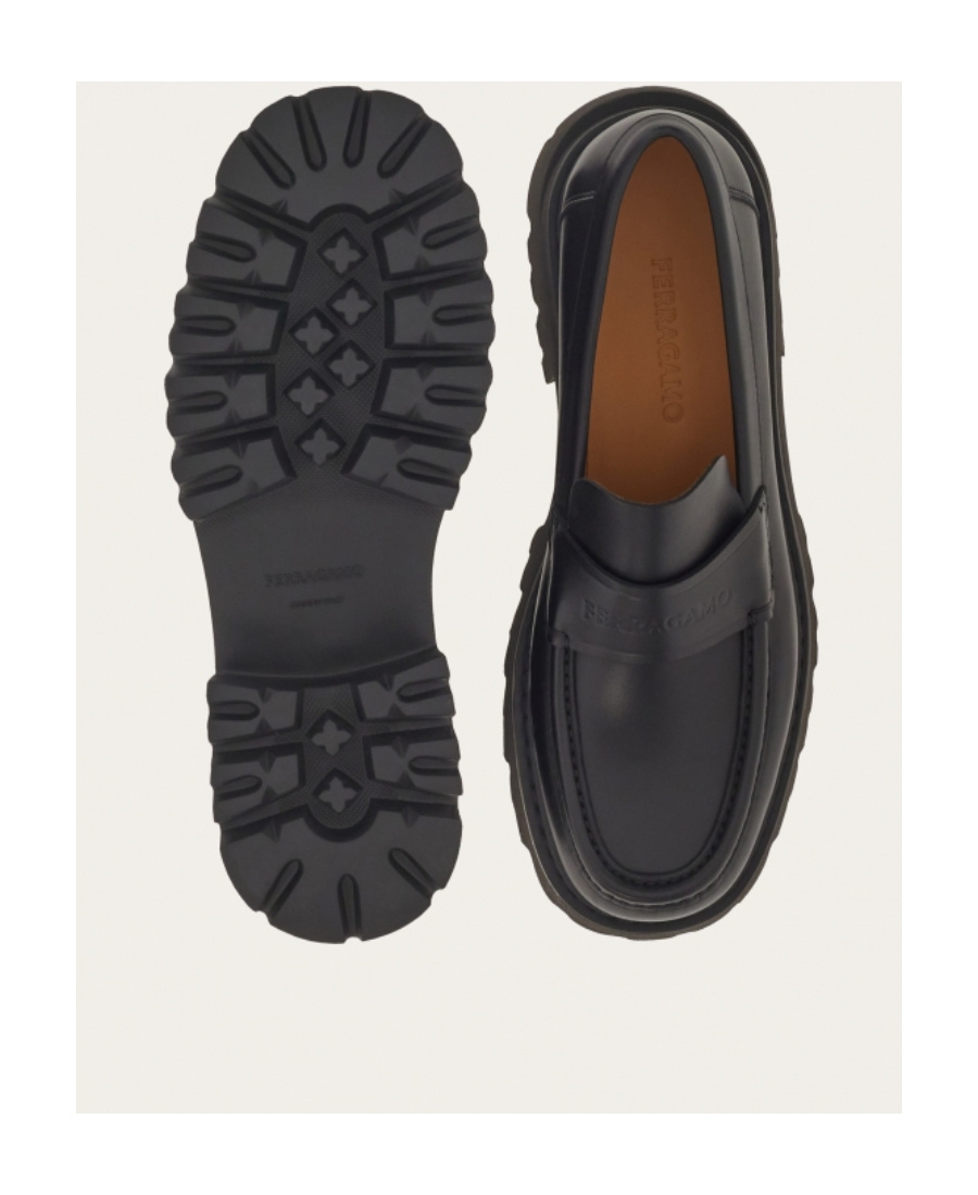 Ferragamo Black Leather Loafers With Gancini Ornament In Black
