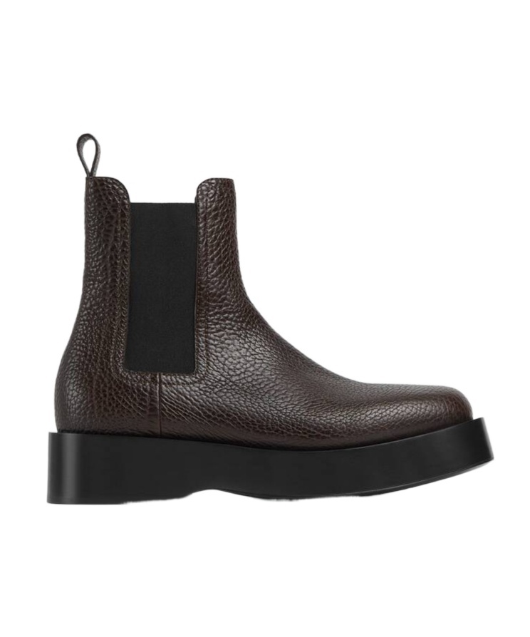 Bottega Veneta Round Head Chelsea Ankle Boots In Black
