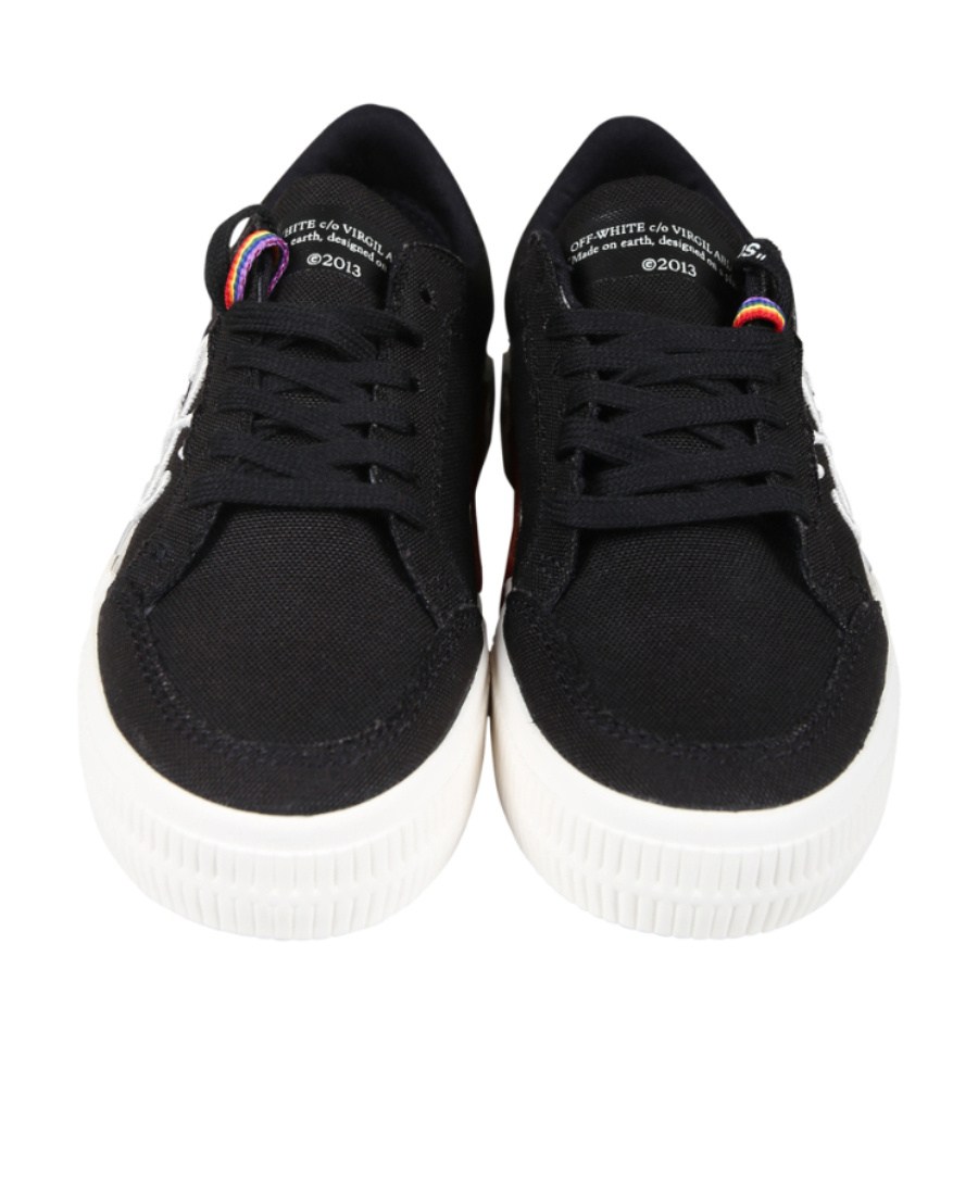 Off-white Arrows-embroidered Lace-up Sneakers In Black