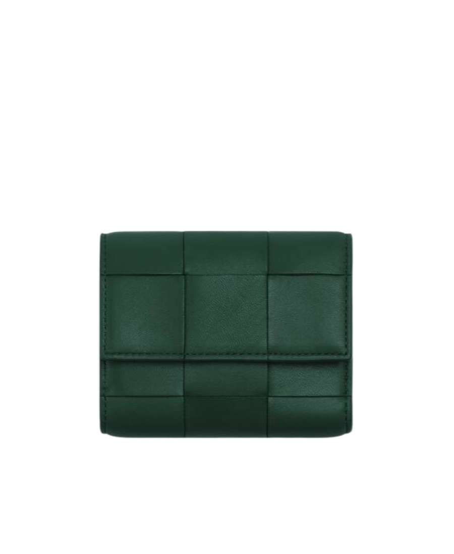Bottega Veneta Cassette Tri-fold Zip Leather Wallet In Green