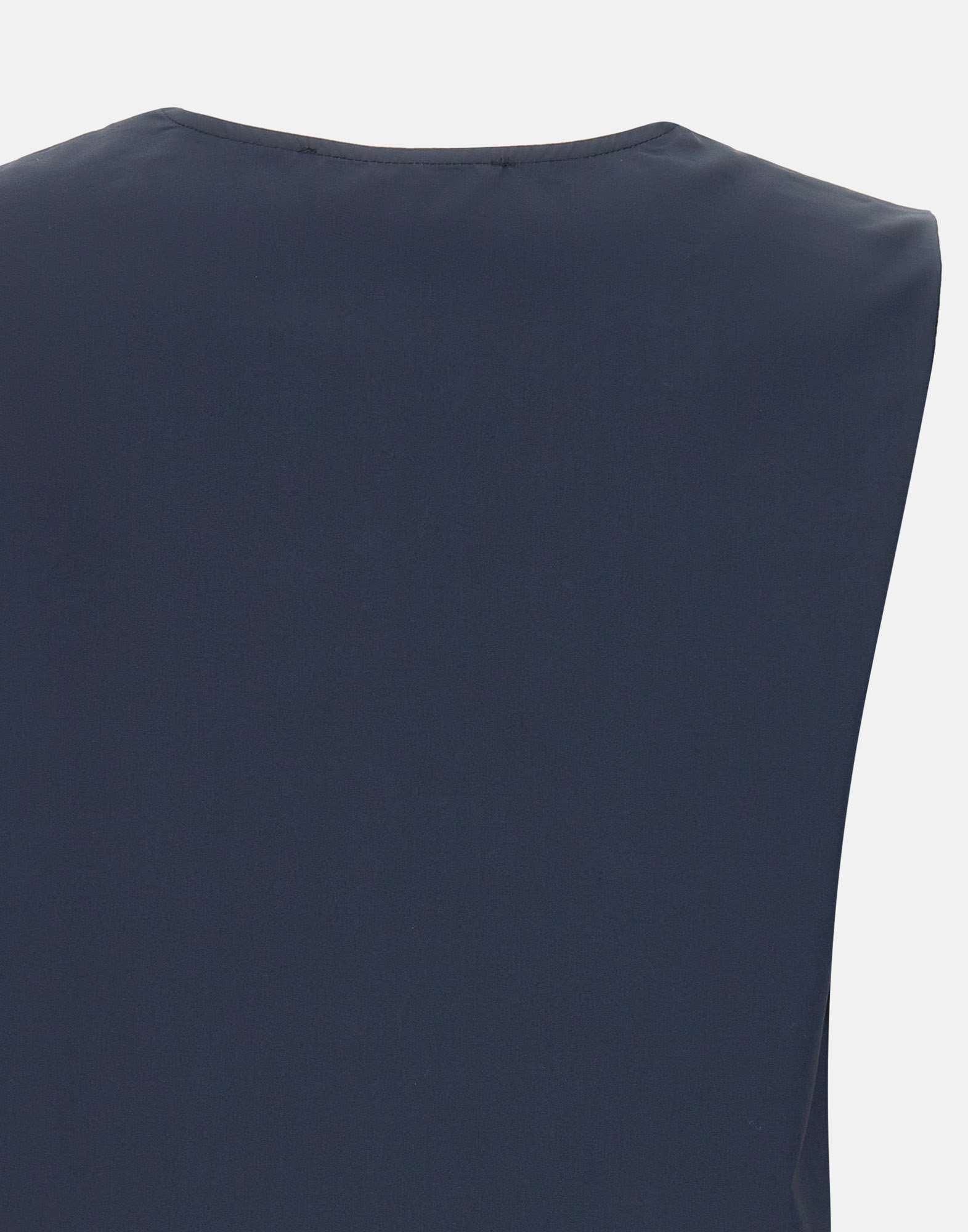 Kaos Sleeveless Top