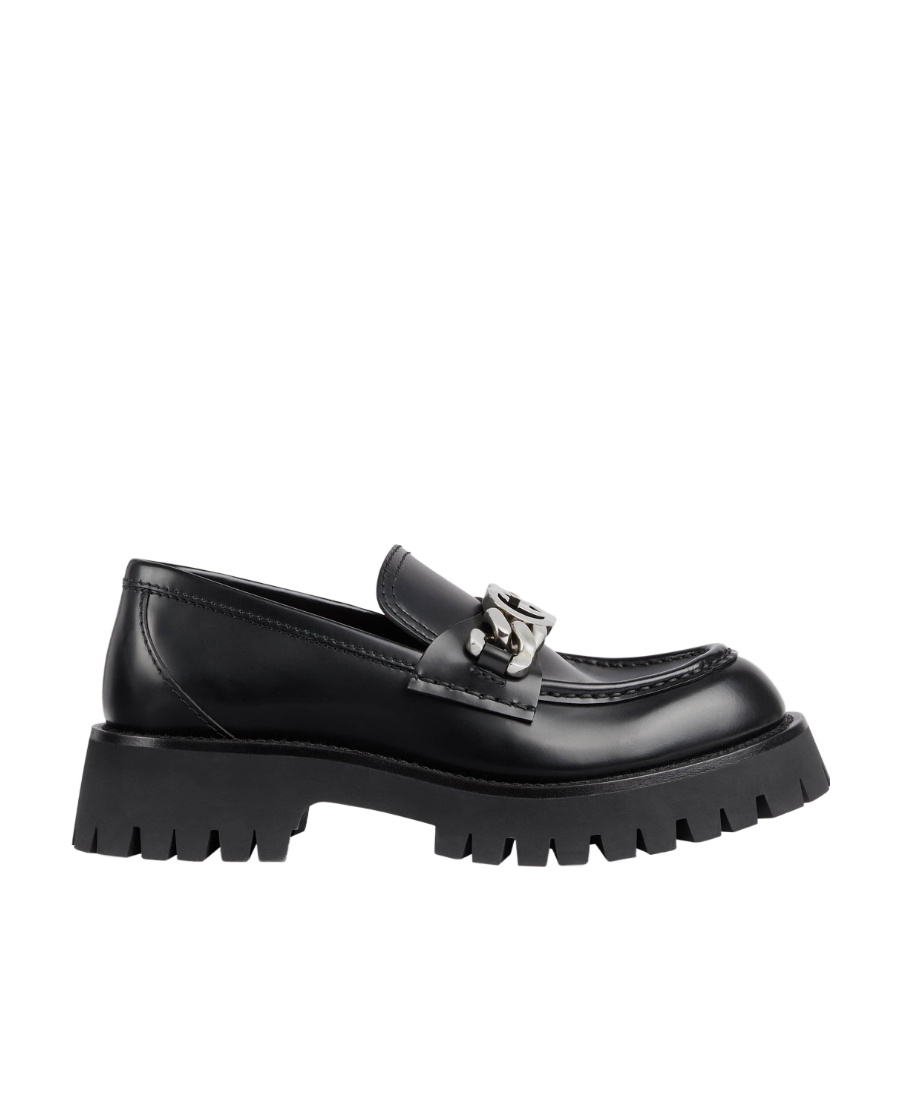 Gucci Logo-chain Leather Loafers In Black