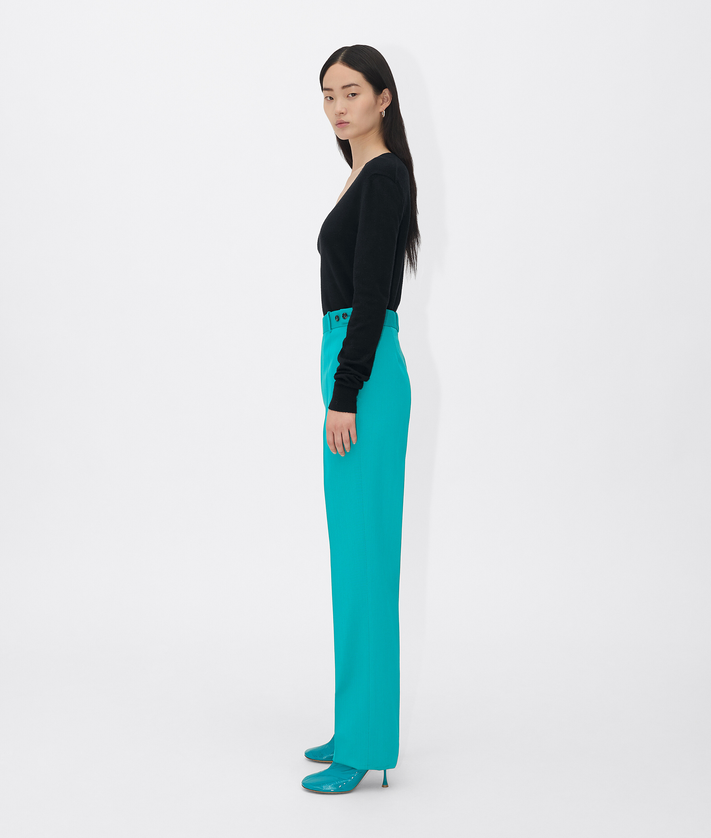 Bottega Veneta Scoop Neck Cashmere Jumper In Black