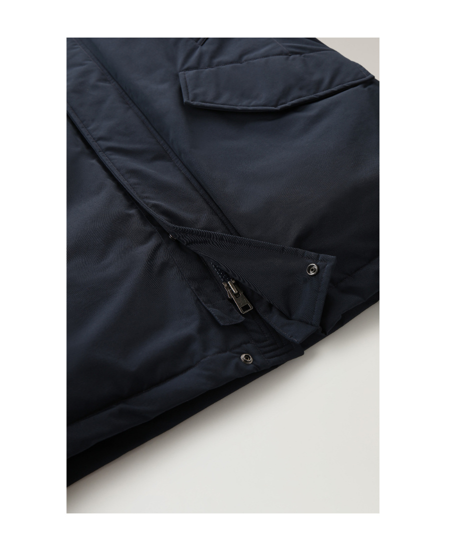 Woolrich Padded Zip-up Hooded Coat In Black
