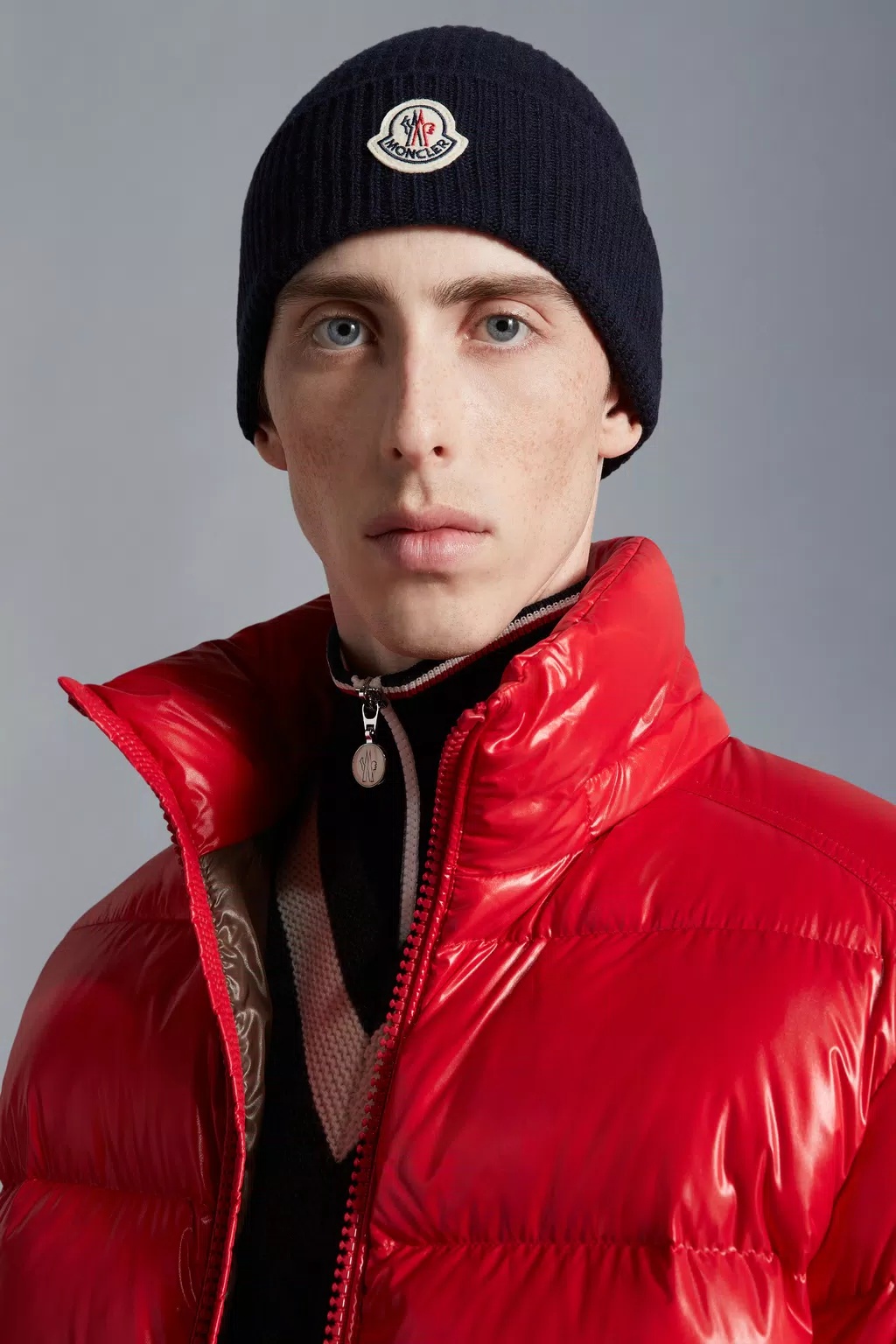 Moncler Logo Knitted Hat In Black