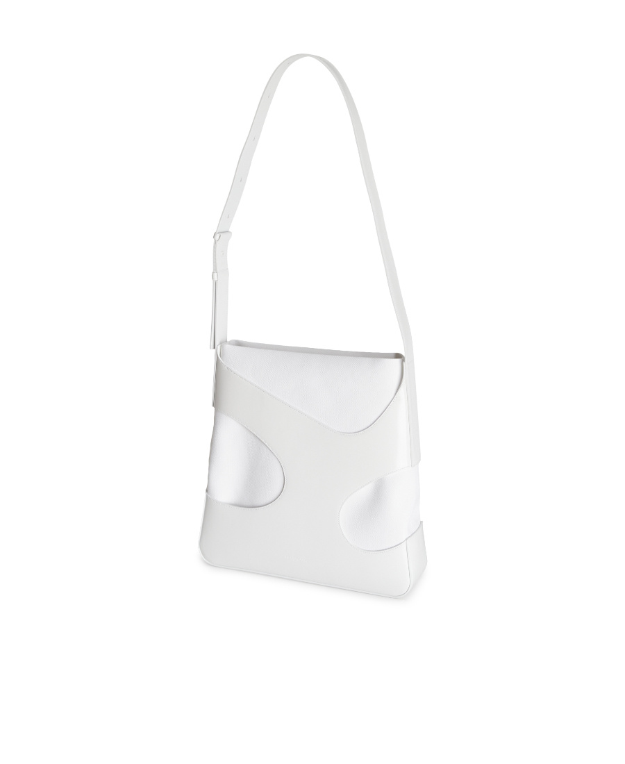 FERRAGAMO HOLLOWED-OUT DETAIL SHOULDER BAG