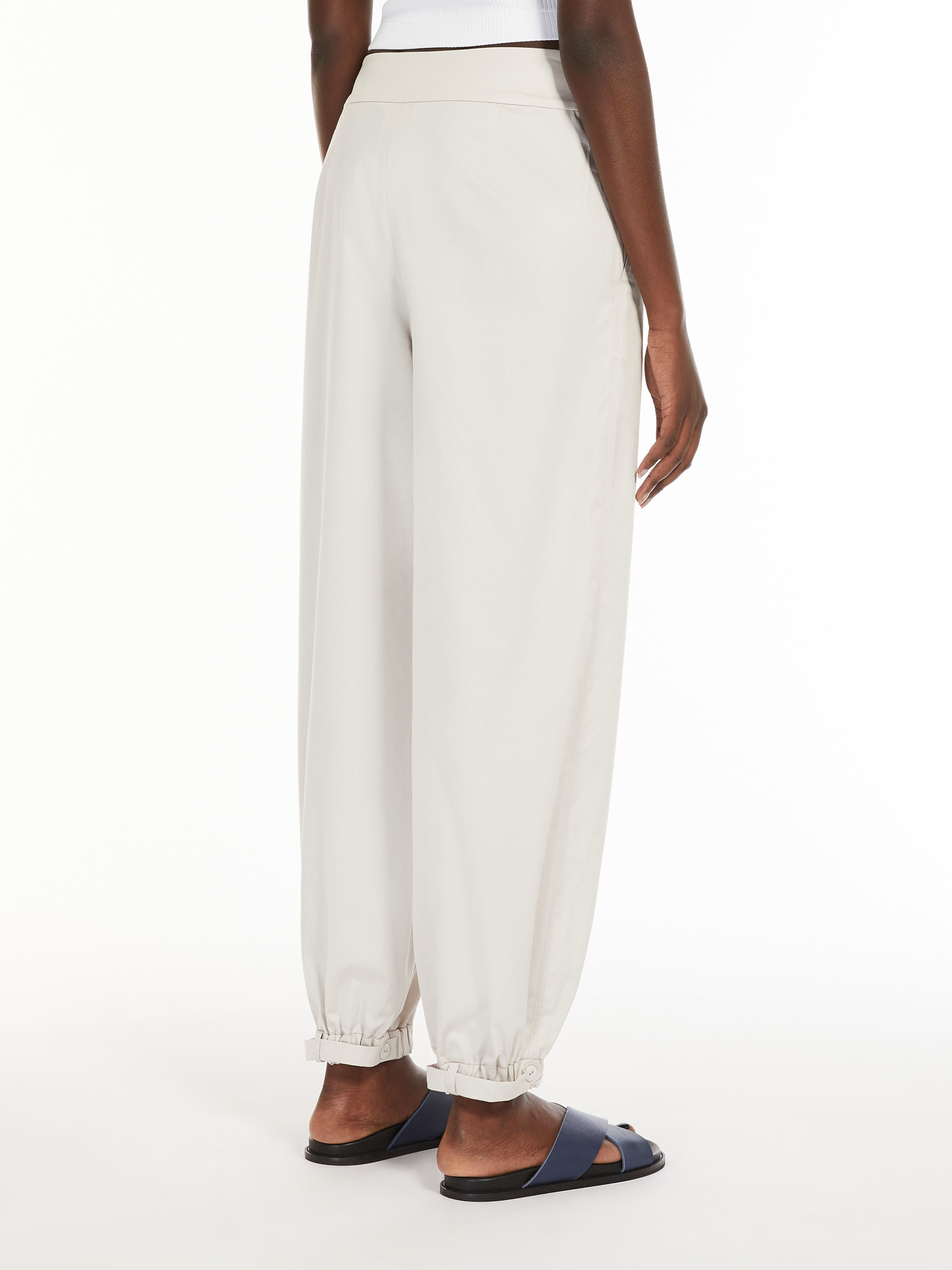 Max Mara Elastic Trouser Leg Casual Pants In White