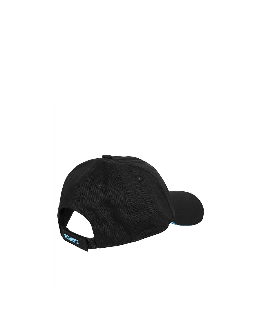 Vetements Logo Embroidered Baseball Cap In Black